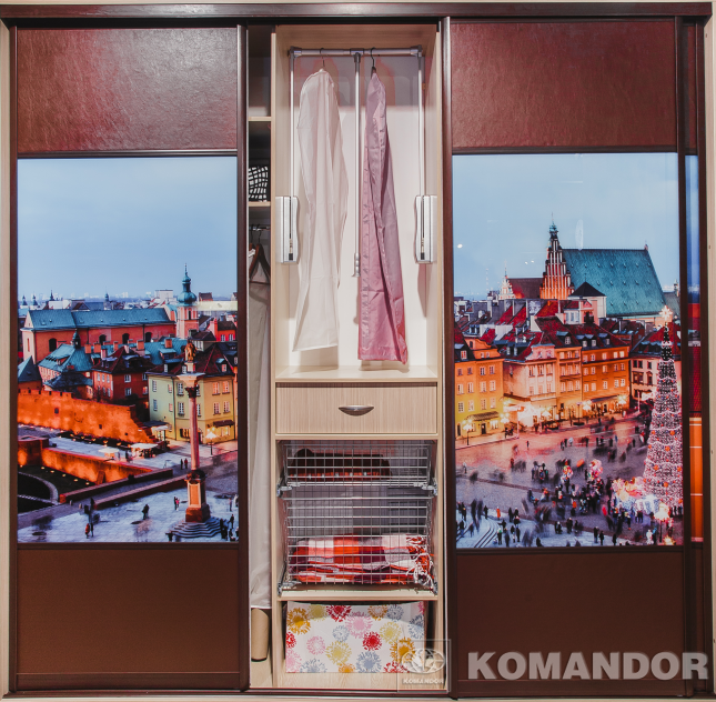 Встроенный шкаф-купе KOMANDOR с экосольвентной фотопечатью