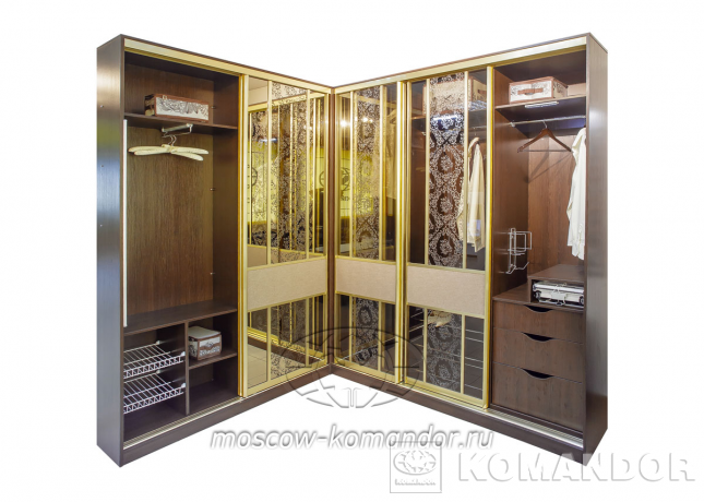 Г-образный шкаф-купе KOMANDOR