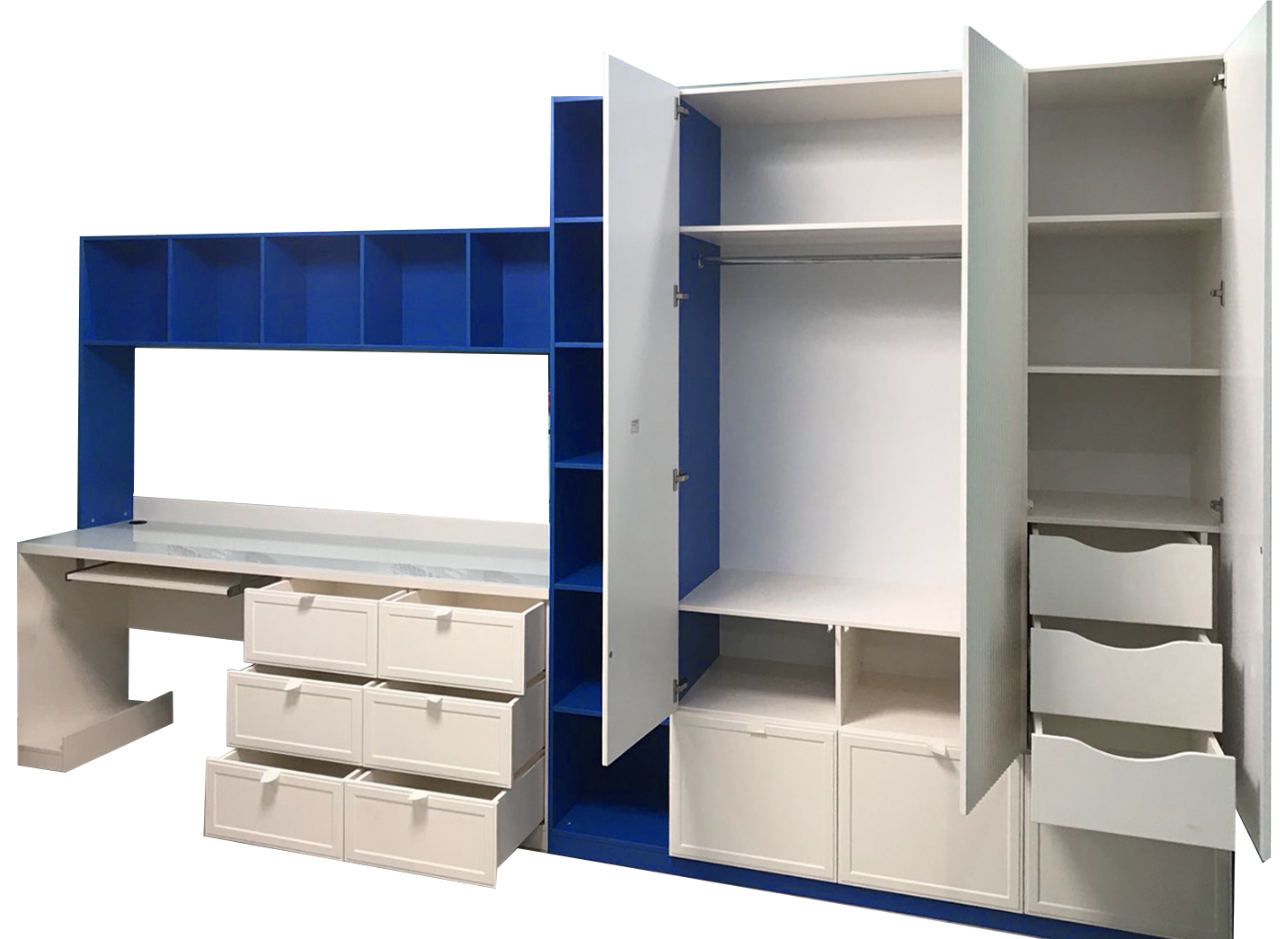 Мебель в детскую 