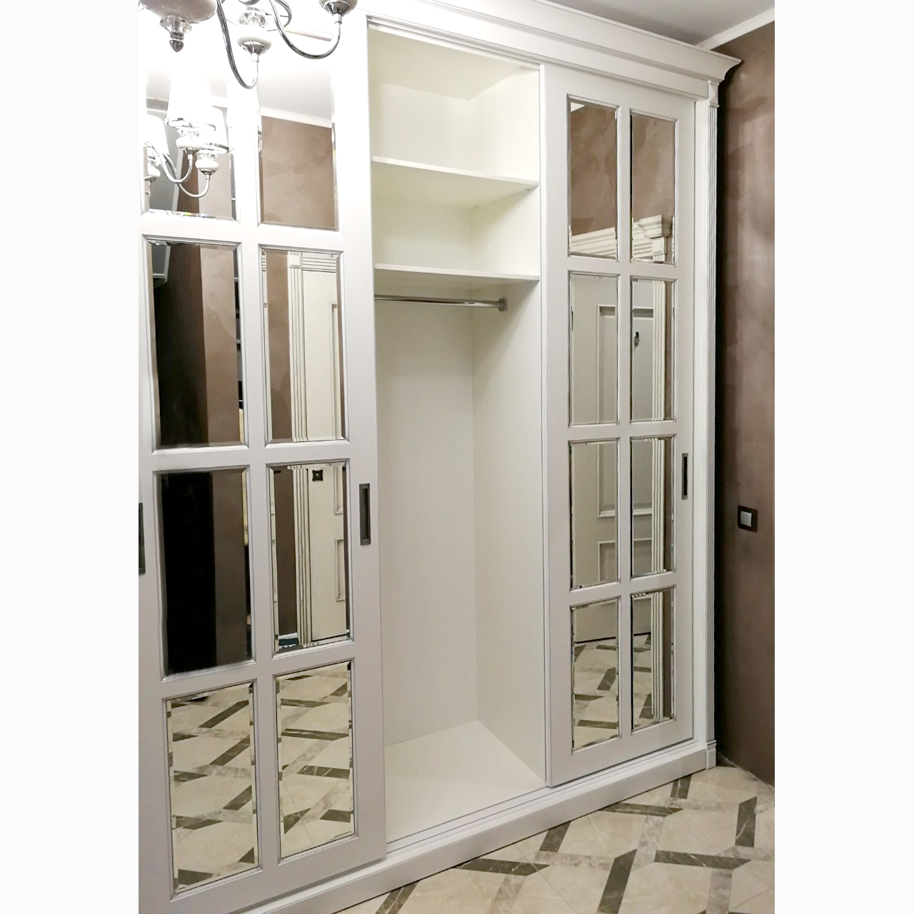 Классический шкаф-купе