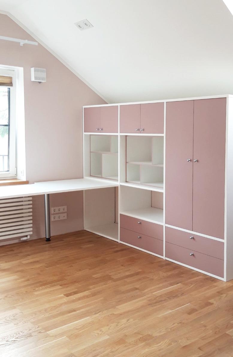 Мебель в детскую для девочки