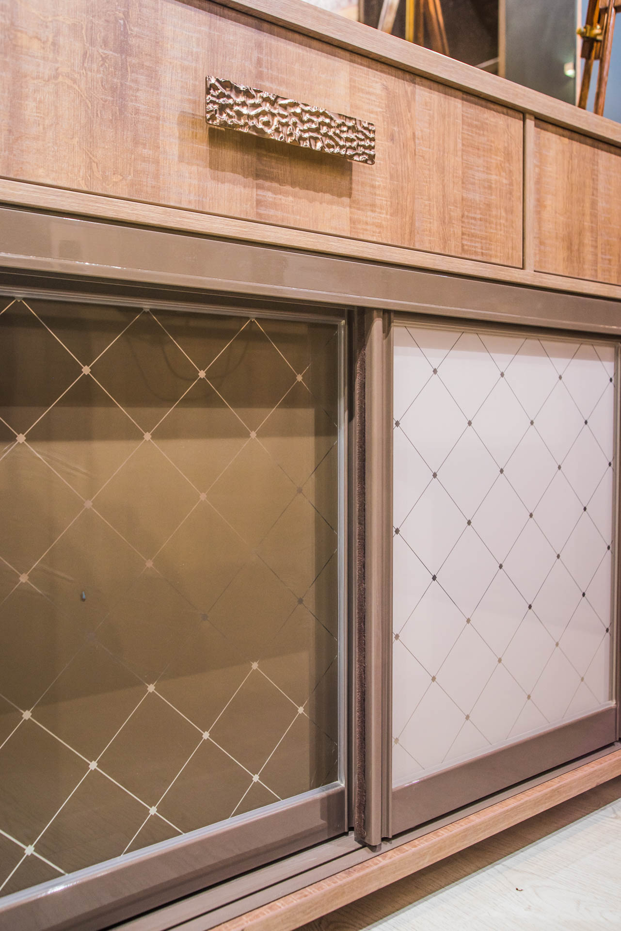 Комод с зеркалом