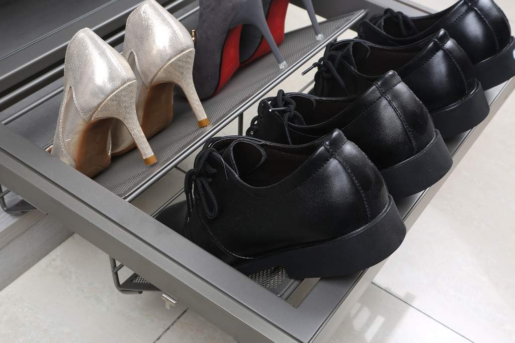 Выдвижная обувница,  900/800/700/600 мм