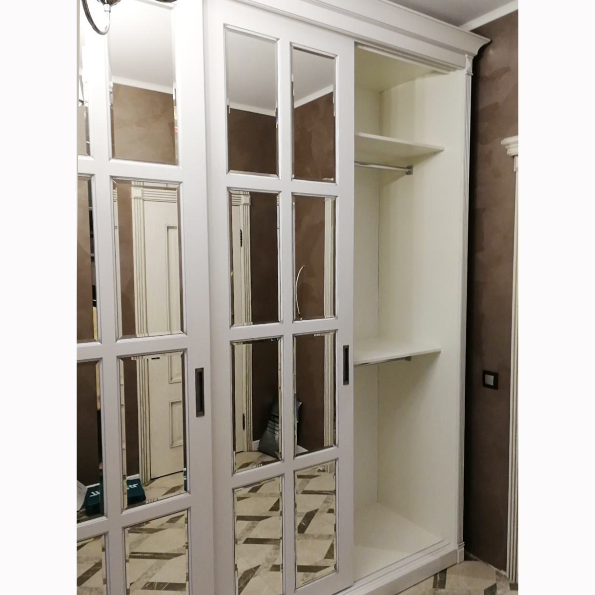 Классический шкаф-купе