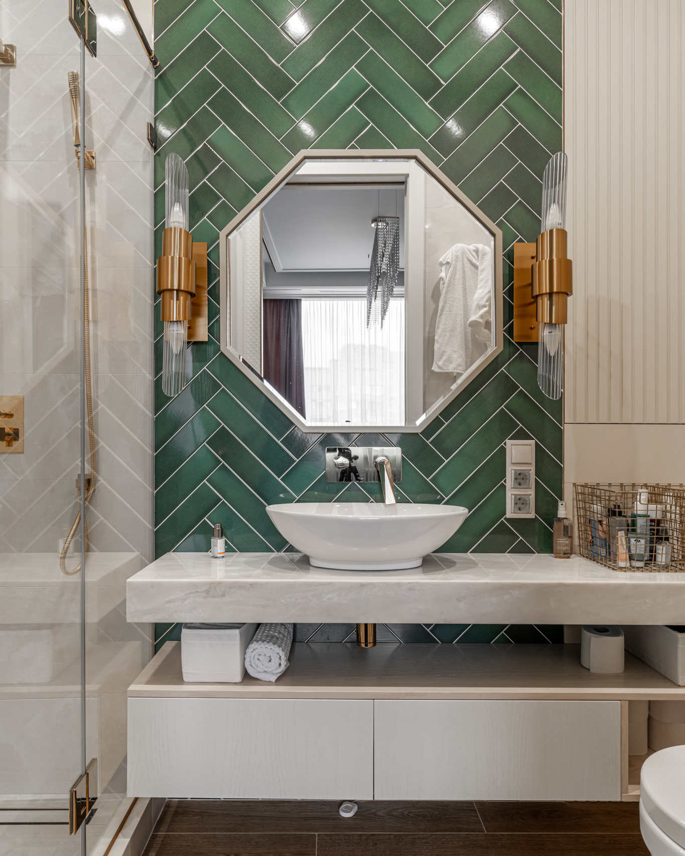 Мебель из шпона в ванную комнату