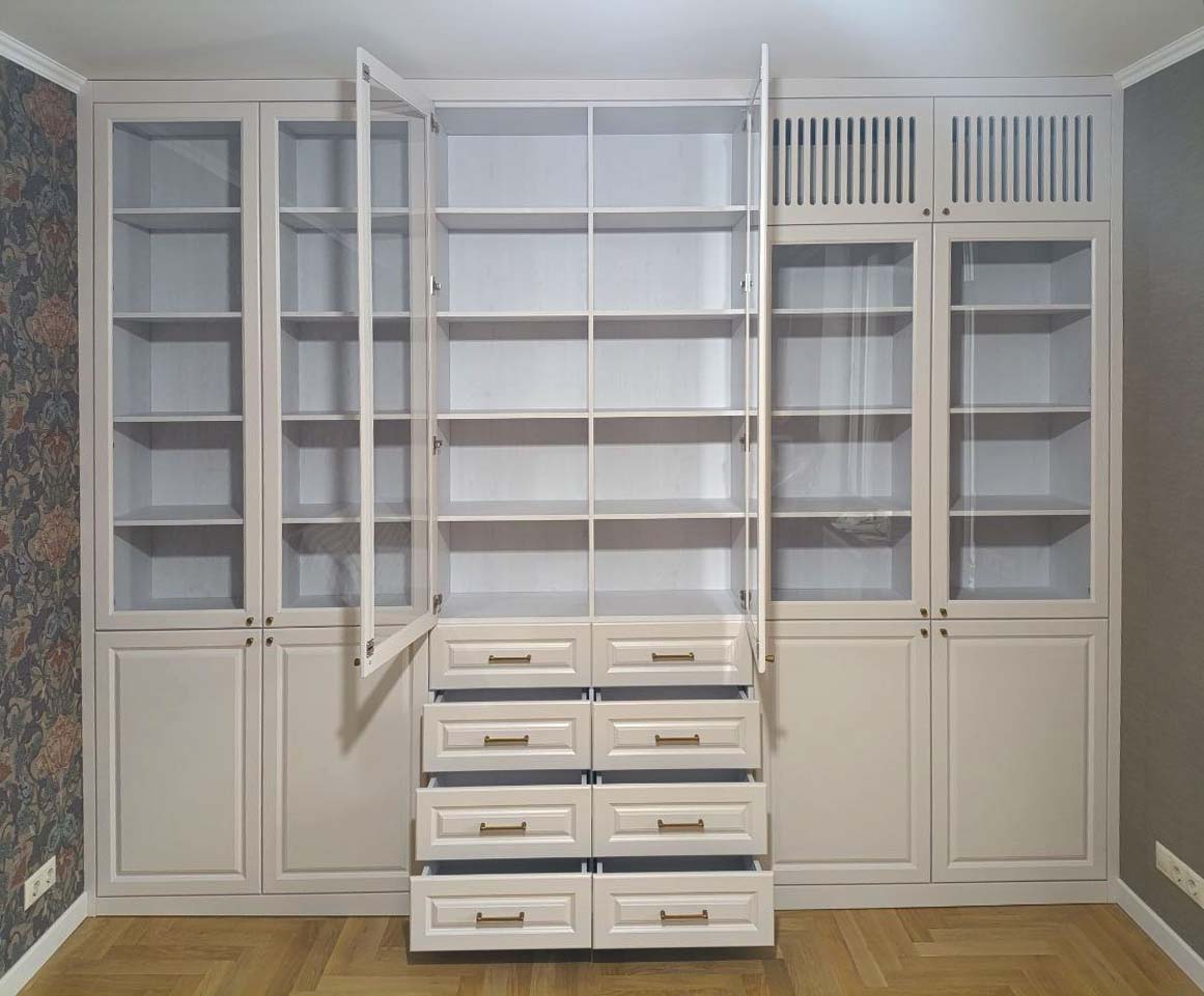 Библиотека с витриной