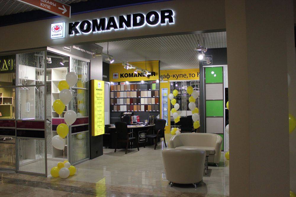 открытие фирменного салона Komandor