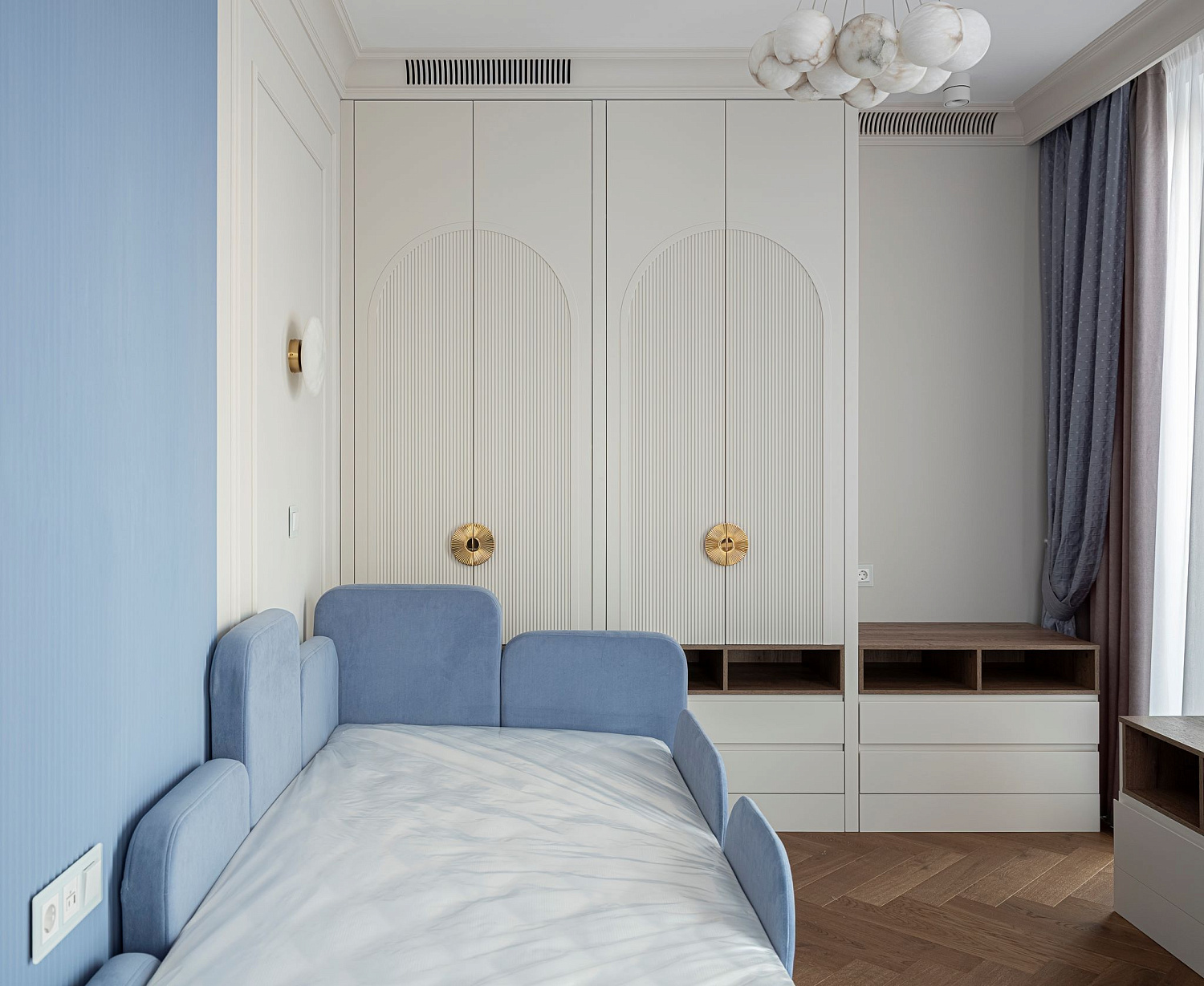 Индивидуальная мебель в квартиру. Москва