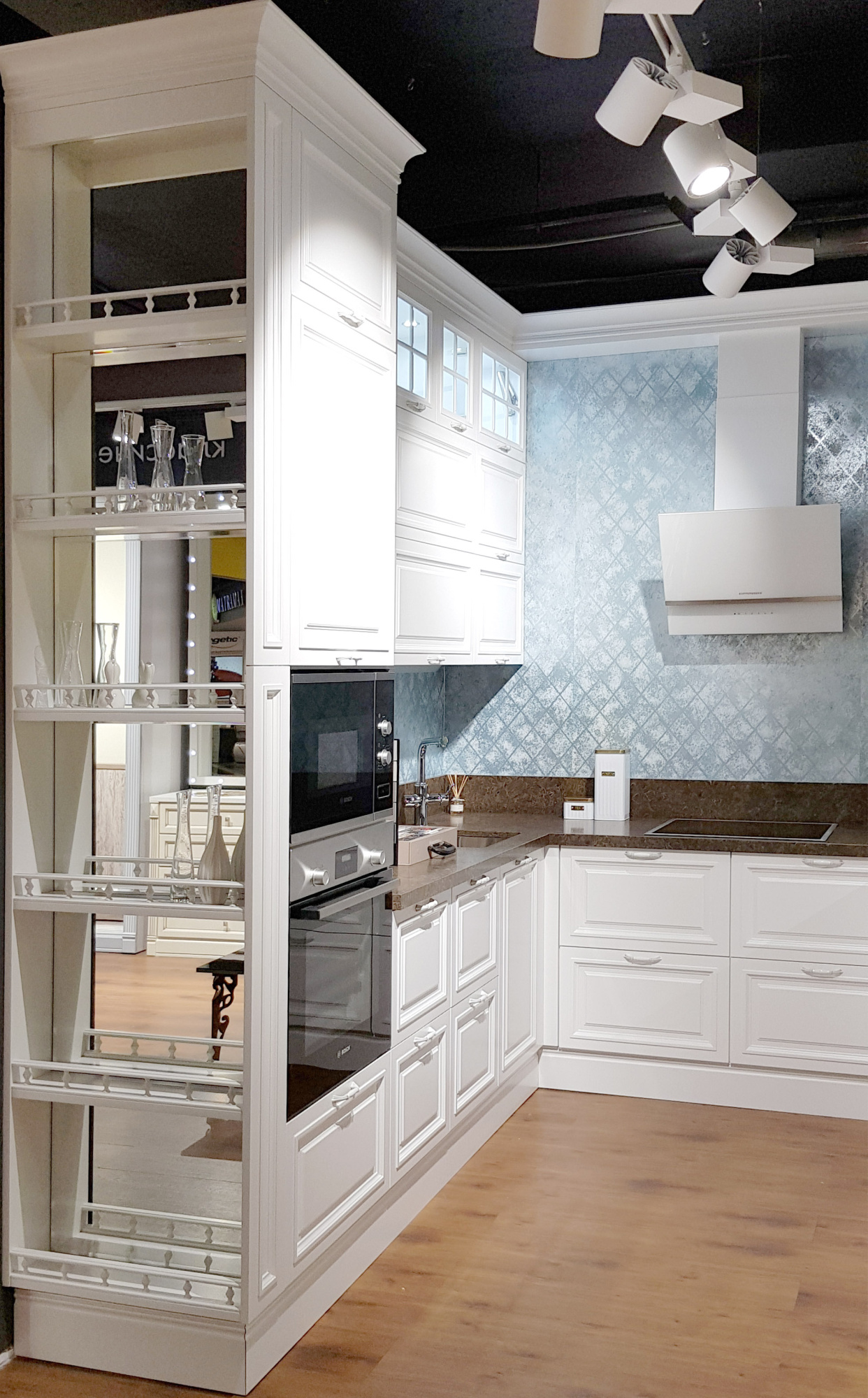 Классическая угловая кухня