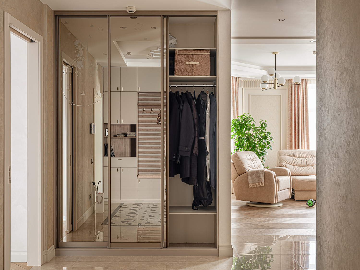 Мебель по проекту дизайнера в московскую квартиру