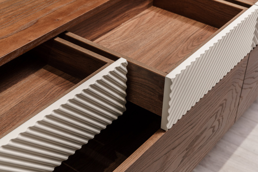 Гостиная из шпона с МДФ фасадами