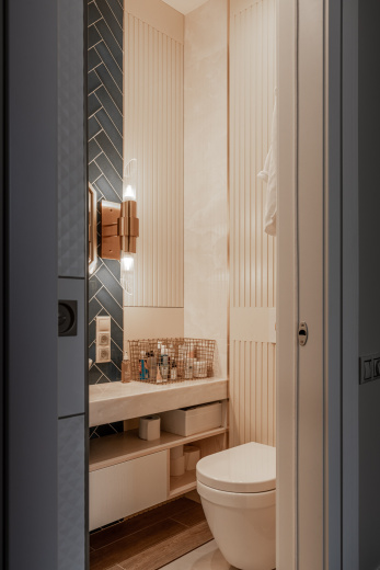 Мебель из шпона в ванную комнату