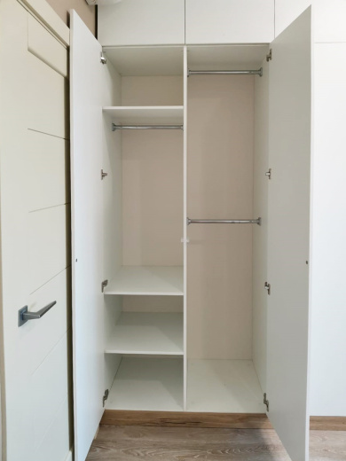 Детская встроенная система хранения с ТВ и рабочей зонами