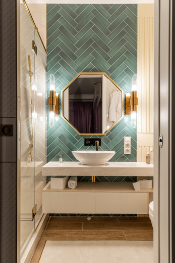 Мебель из шпона в ванную комнату