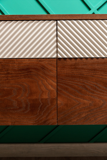 Гостиная из шпона с МДФ фасадами