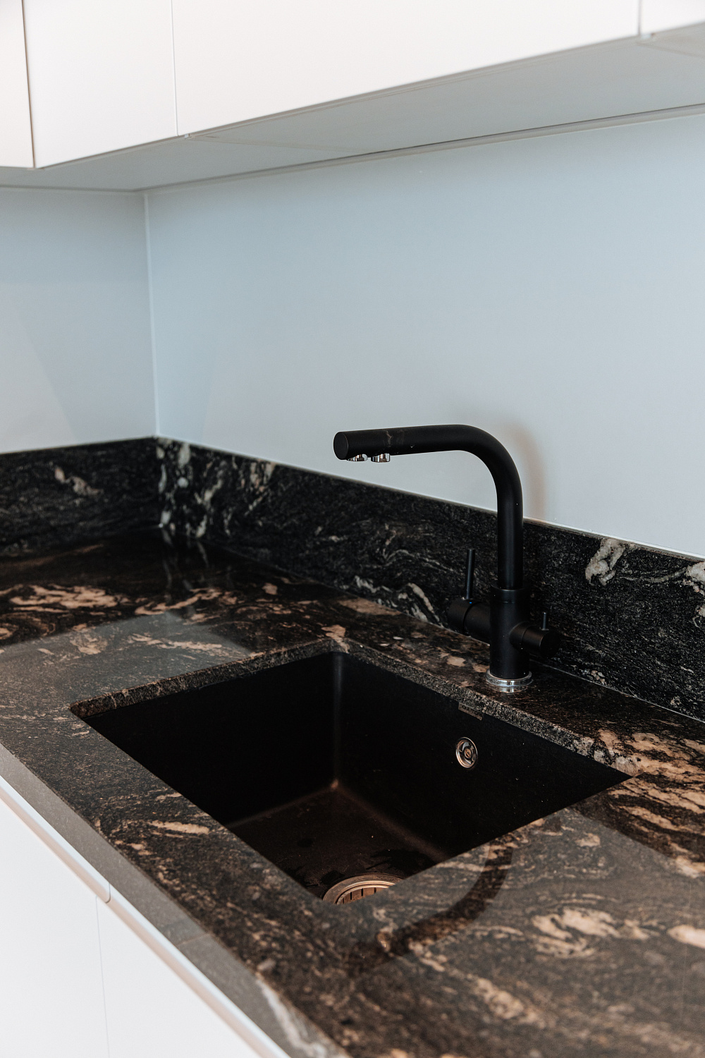 Современная мебель в московскую квартиру