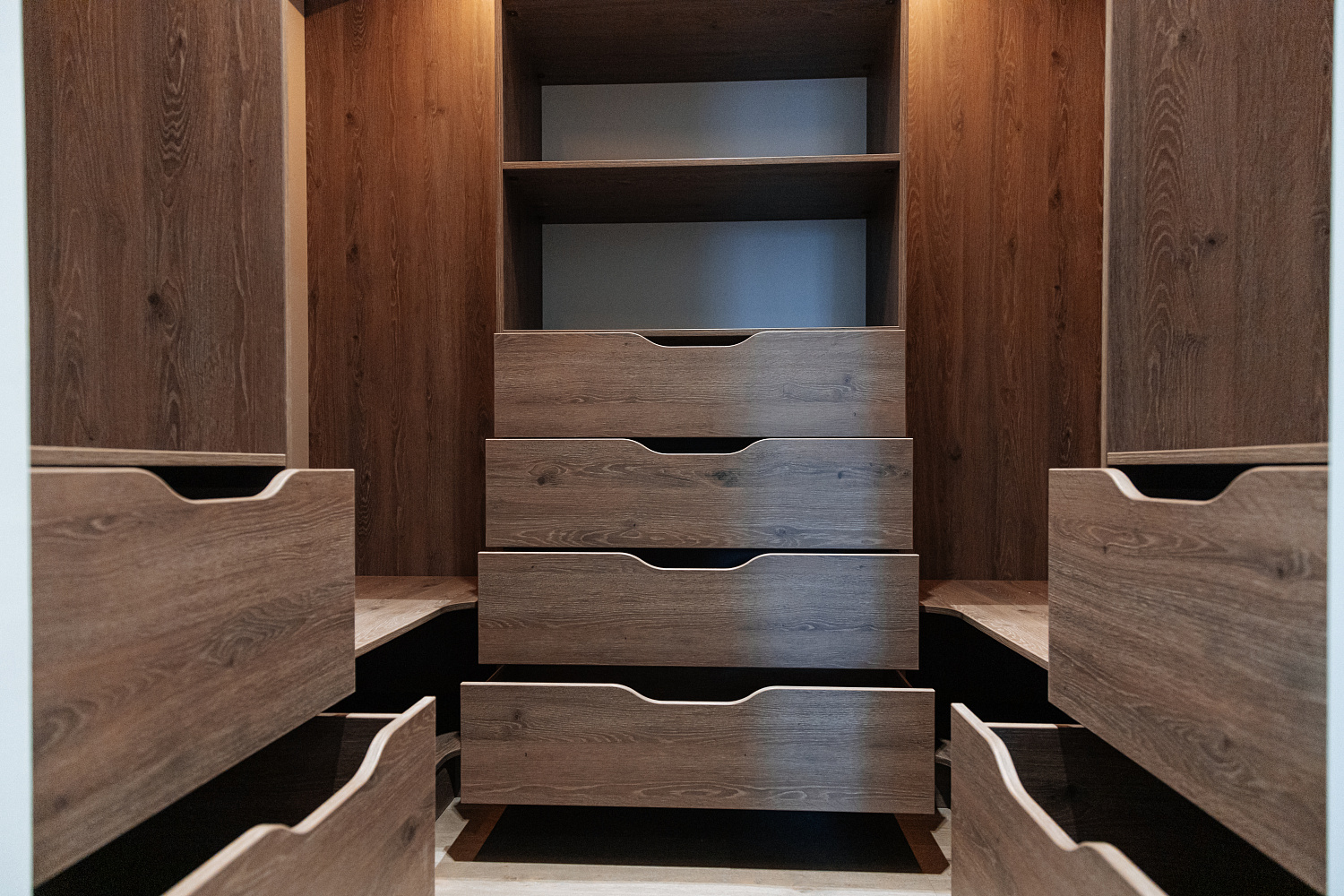 Современная мебель в московскую квартиру