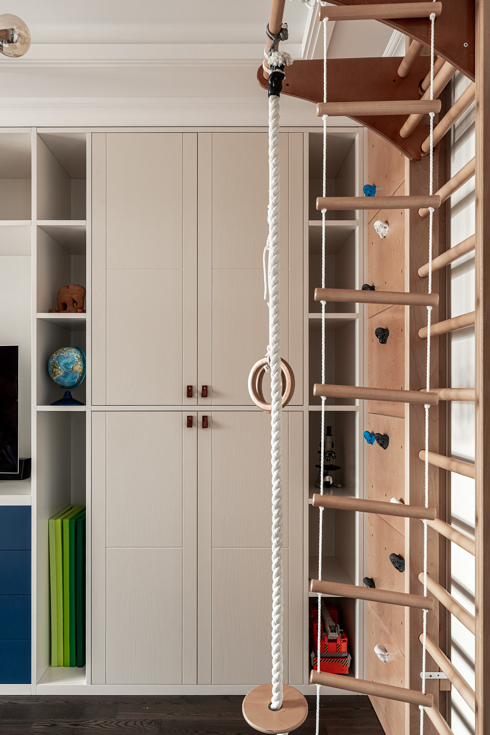 Мебель из шпона в детскую комнату для мальчика