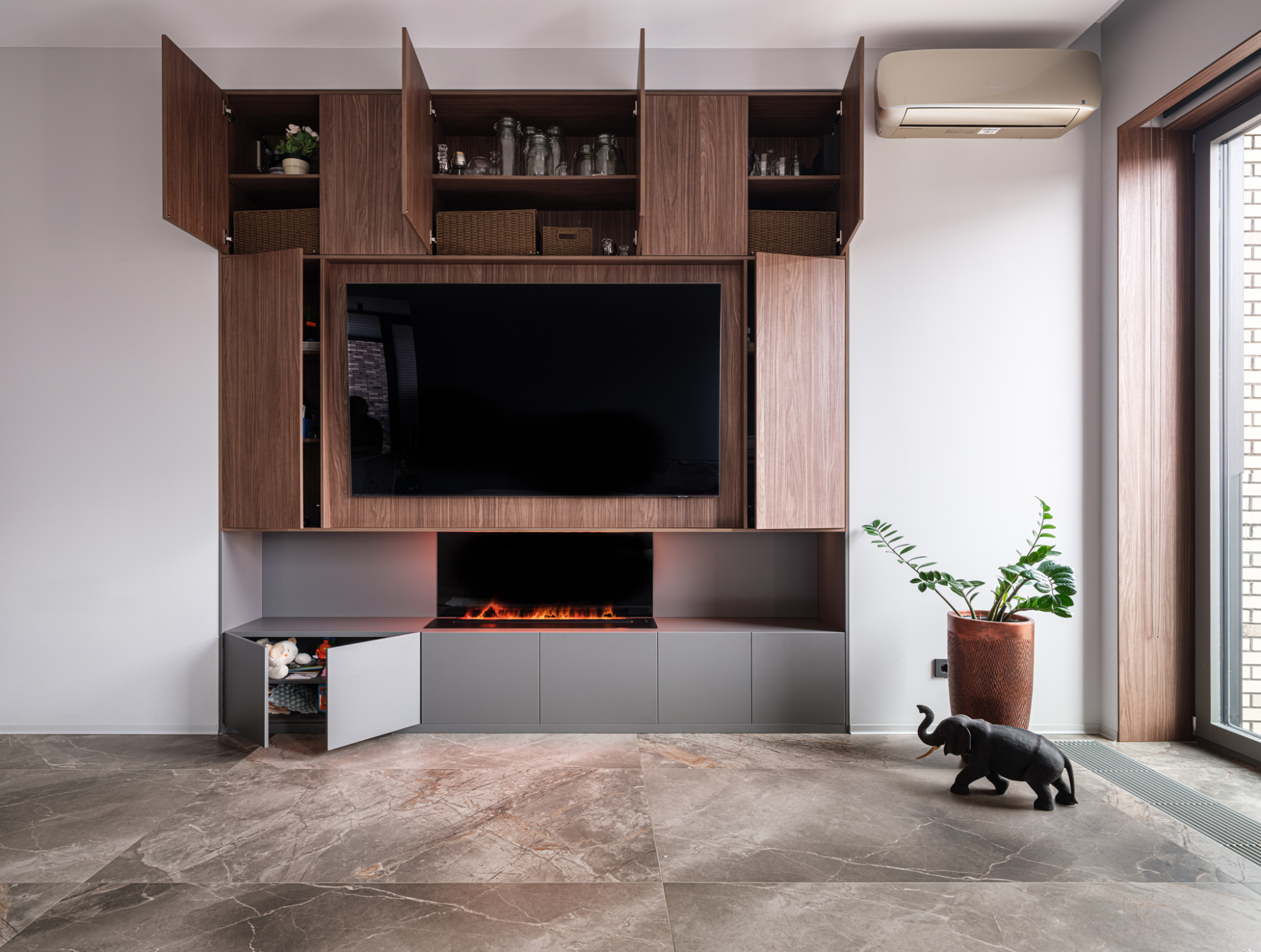 Встроенная в нишу ТВ-зона