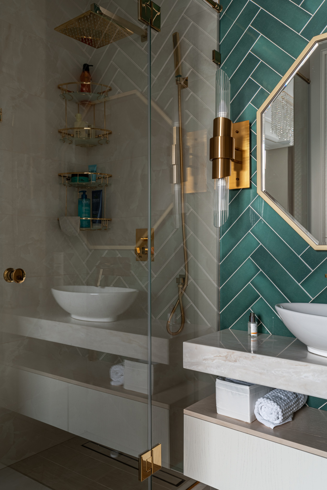 Мебель из шпона в ванную комнату