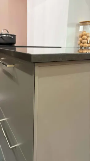 Угловая кухня с островом 2750х1400х600