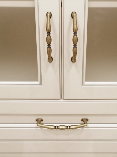 Гардеробная комната в классическом стилем из МДФ