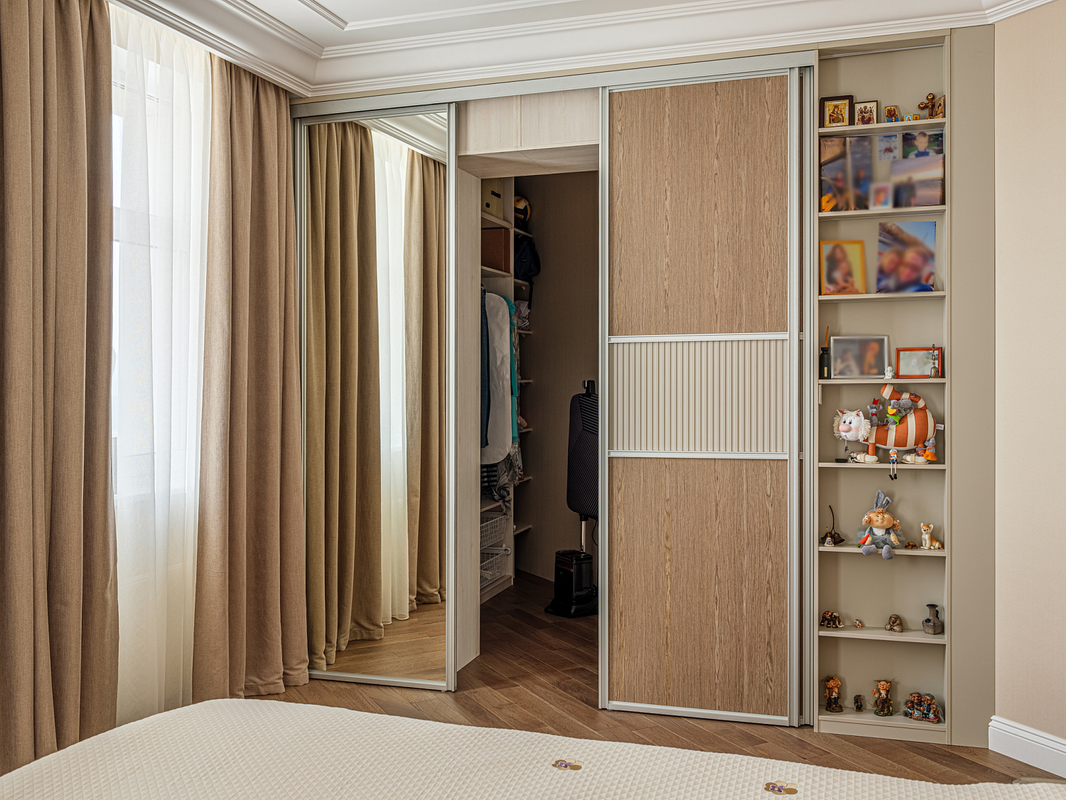 Мебель по проекту дизайнера в московскую квартиру