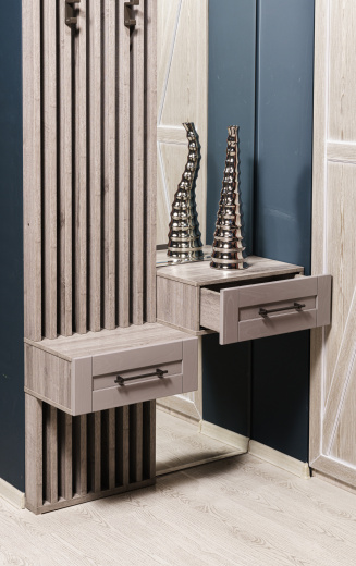 Прихожая с рейками