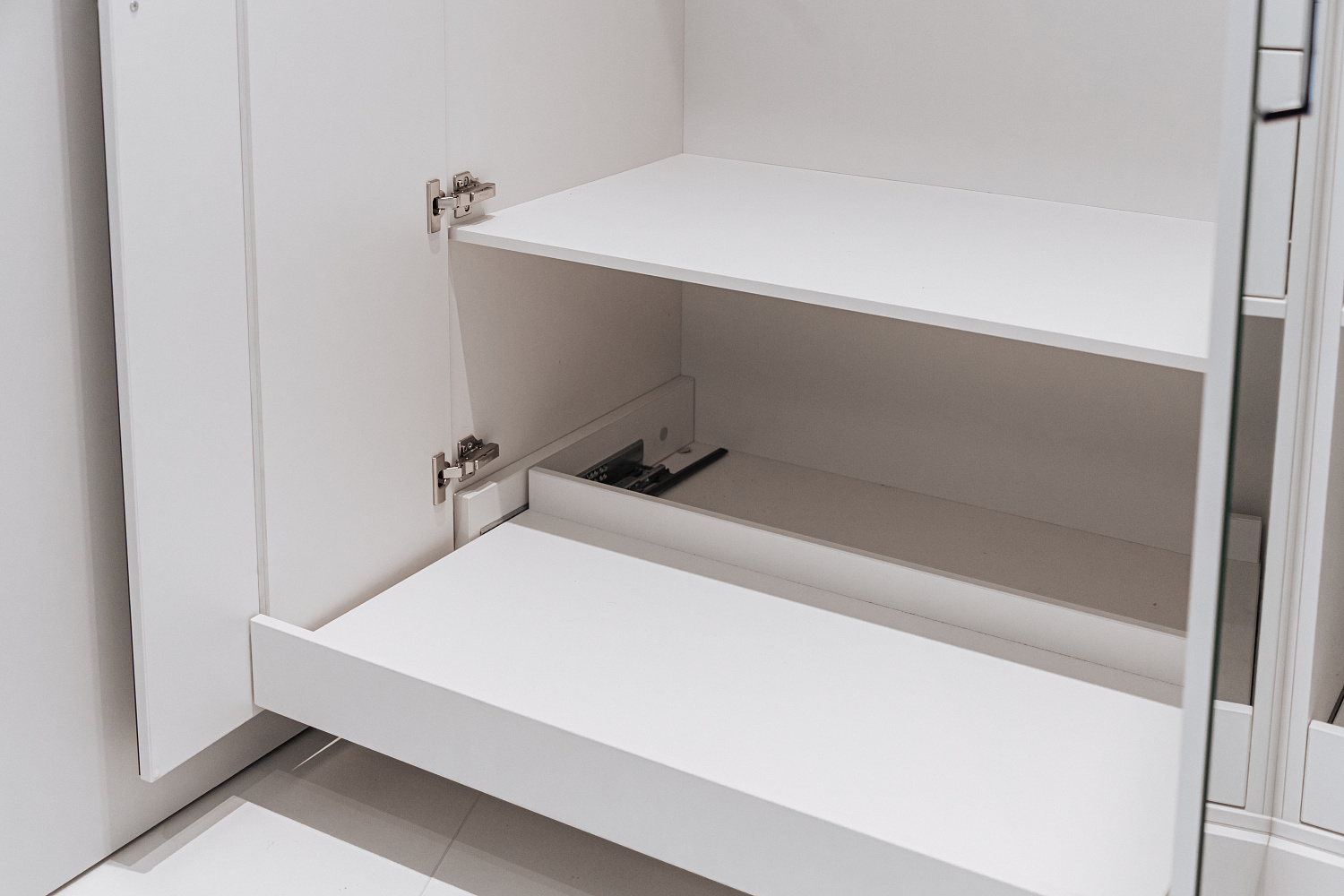 Современная мебель в московскую квартиру