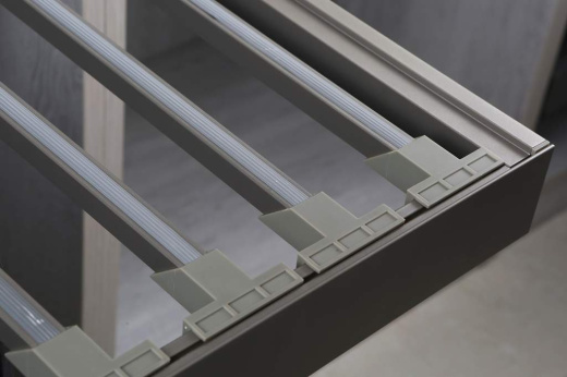 Выдвижная брючница, 600 мм