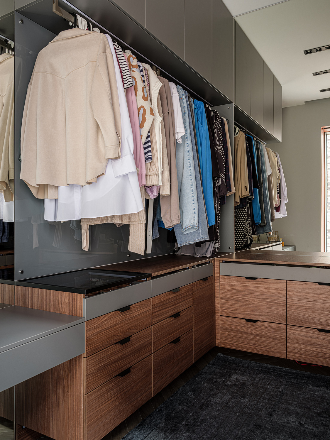 Мебель в московскую квартиру.  120 кв. м