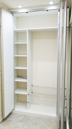 Шкаф с распашной и складной дверью (S1200)