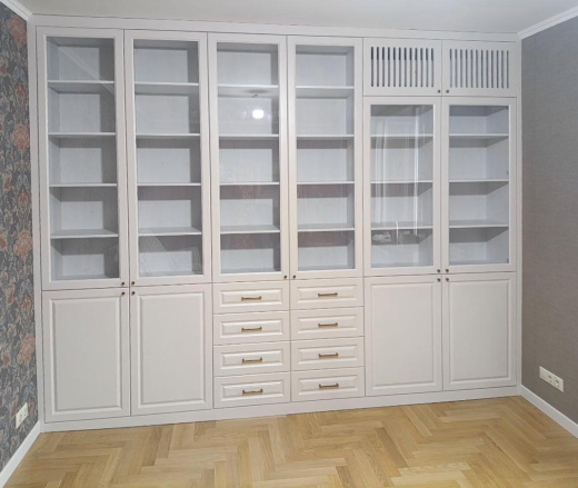 Библиотека с витриной