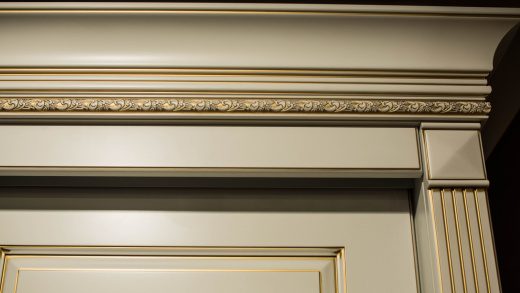 Шкаф в стиле Классика