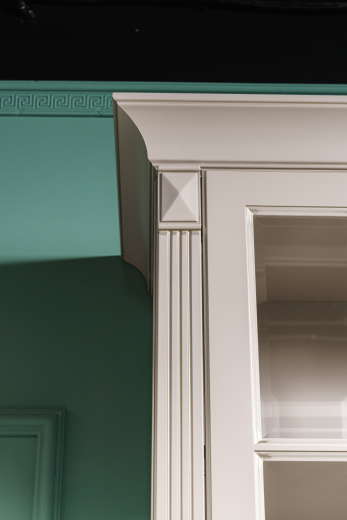 Библиотека с фасадами МДФ