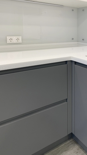 Угловая кухня с МДФ фасадами