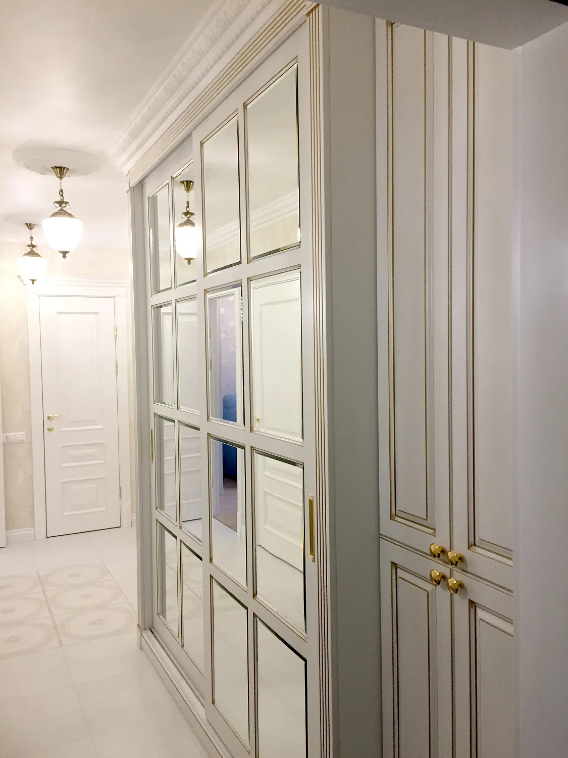 Классическая мебель в квартиру Заказчика