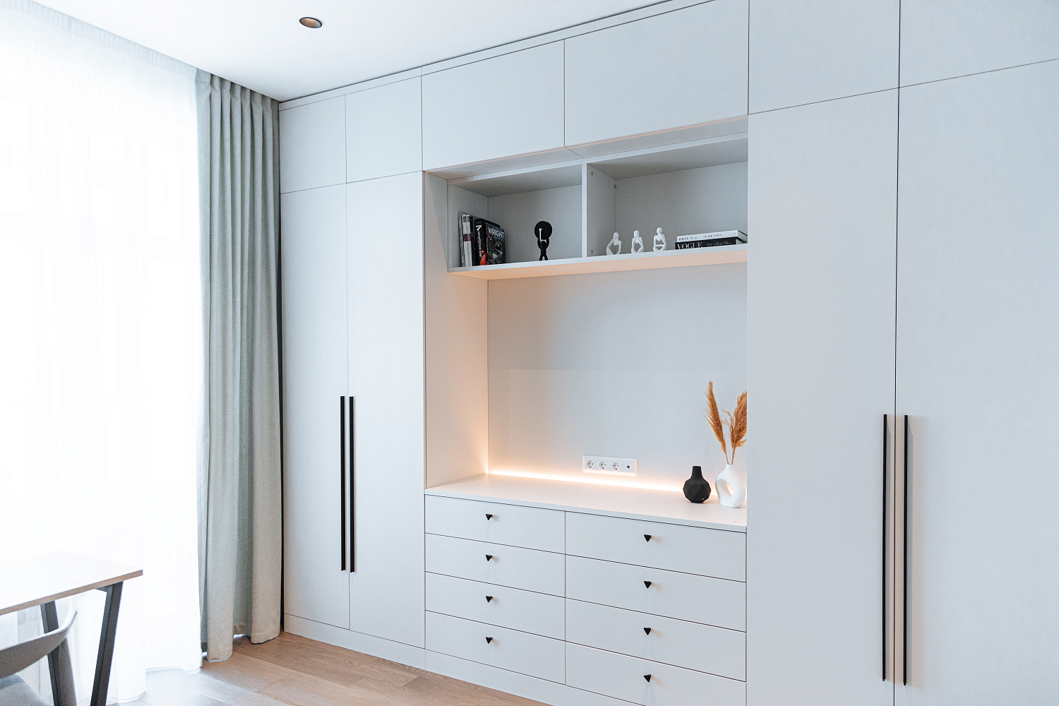 Современная мебель в московскую квартиру