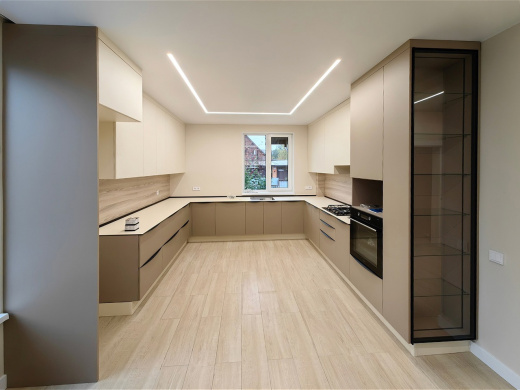 П-образная кухня