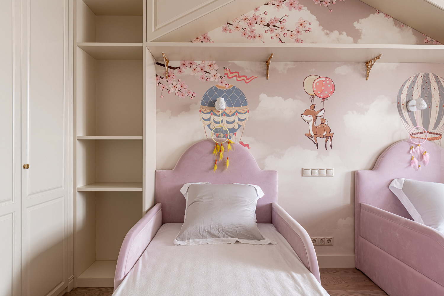 Мебель из МДФ в спальню для девочек