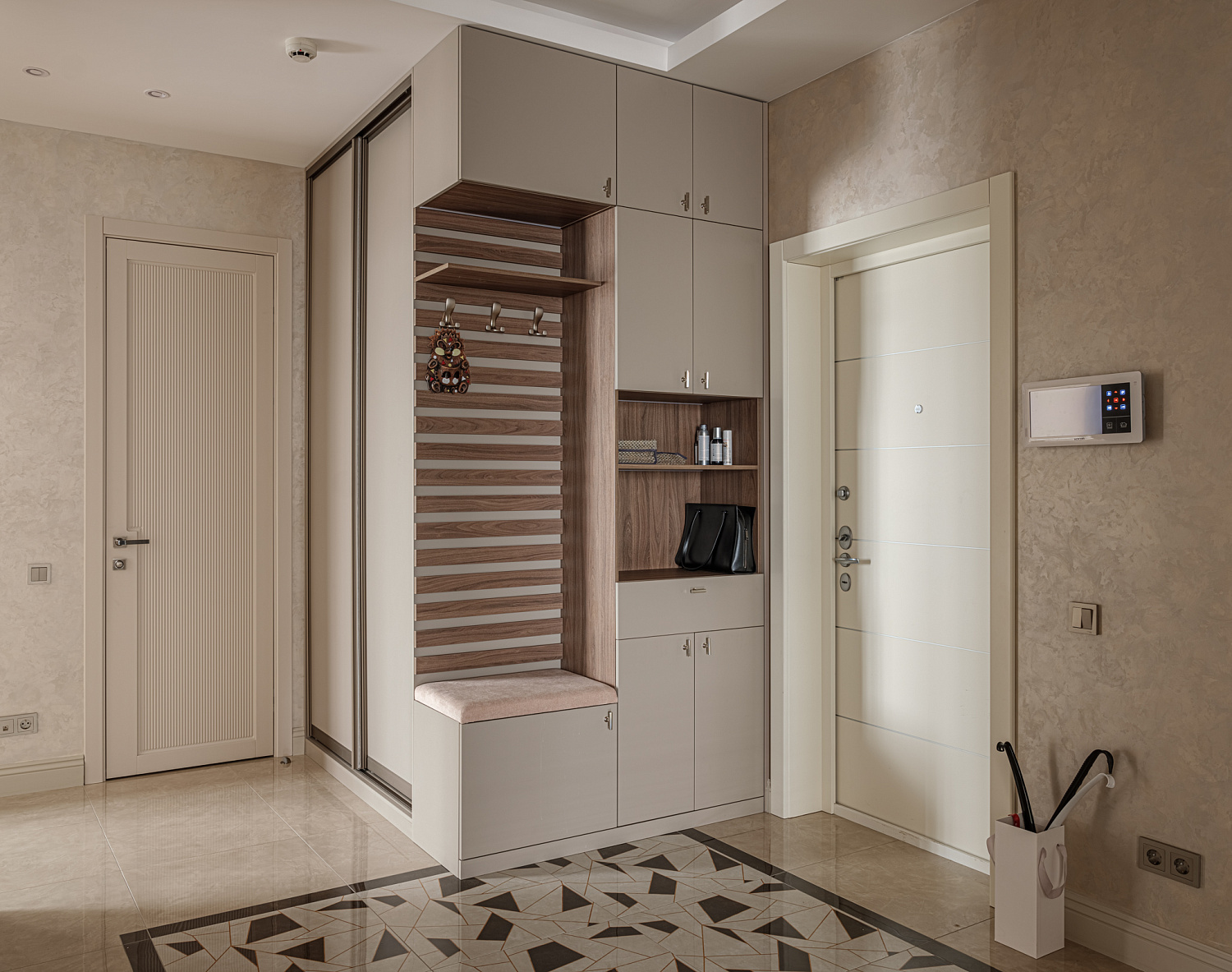 Мебель по проекту дизайнера в московскую квартиру