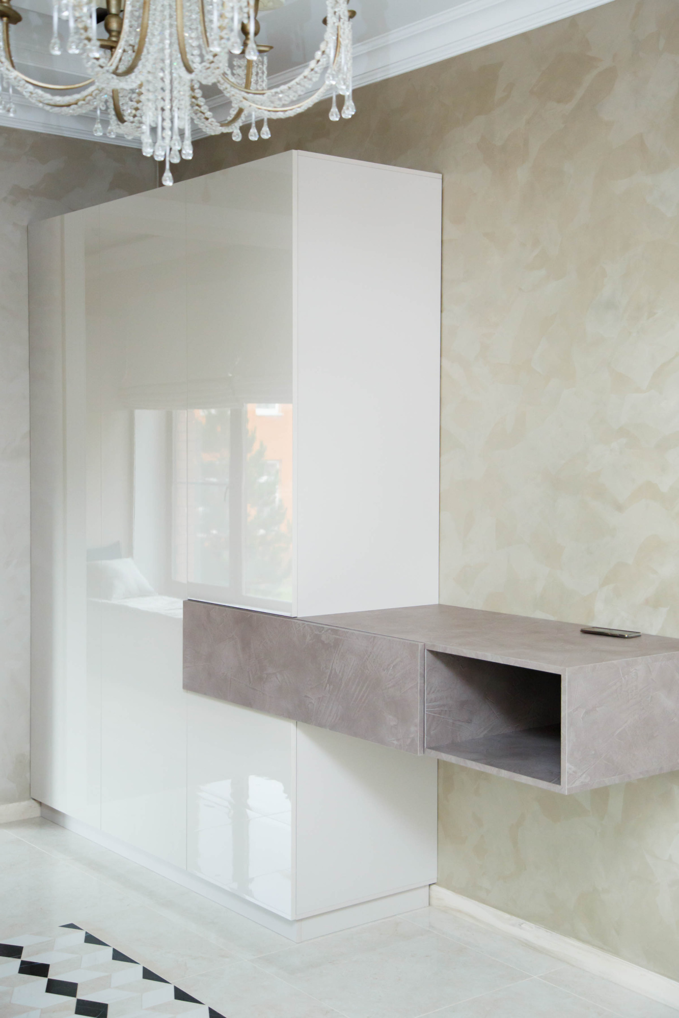 Шкаф распашной с тумбой