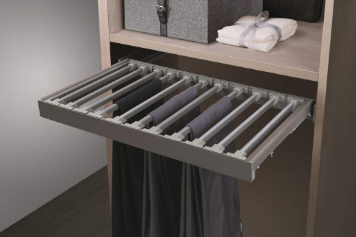 Выдвижная брючница, 600 мм