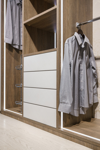 Гардеробная в современном стиле