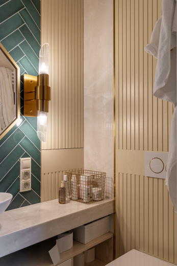 Мебель из шпона в ванную комнату