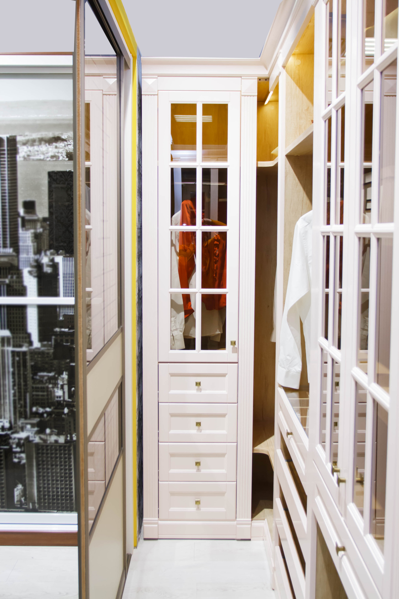 Гардеробная в классическом стиле