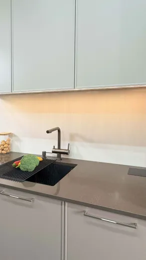 Угловая кухня с островом 2750х1400х600
