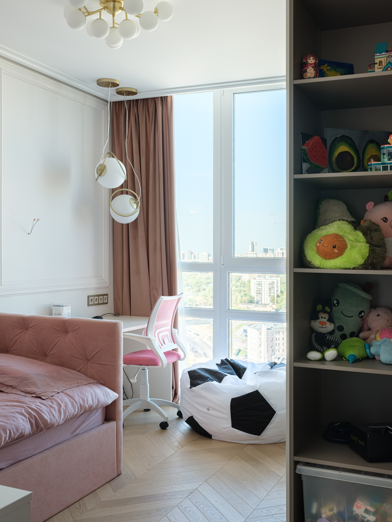 Детский встроенный распашной шкаф 