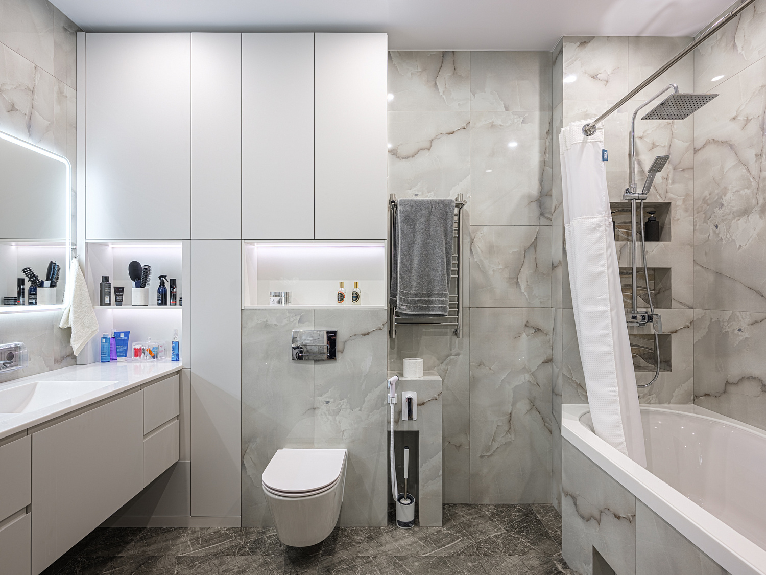 Мебель по проекту дизайнера в московскую квартиру