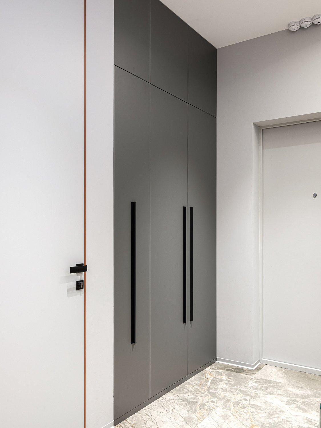 Мебель в московскую квартиру.  120 кв. м